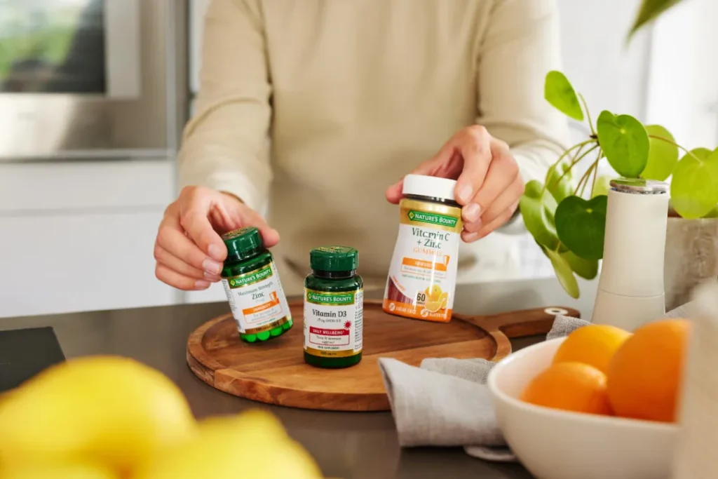 从“蓝帽子”到“细胞抗衰”：中国保健品行业的破局与跃迁